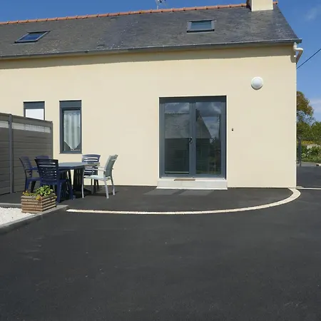 2 Le Logis Des Grenouilles Holiday home Lamballe-Armor