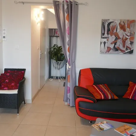 Holiday home 2 Le Logis Des Grenouilles